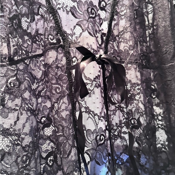 🖤 Exquisite Vintage Victorian Sheer Sexy Black Lace Robe by Victoria's Secret 🖤 - Picture 6 of 16